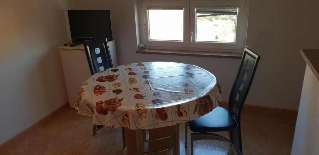 Apartmani Citrus Novigrad Filipac Eksteriør billede