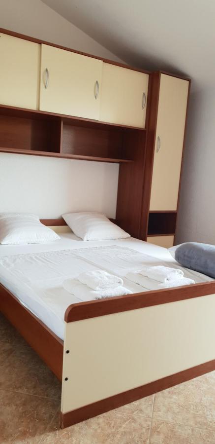 Apartmani Citrus Novigrad Filipac Eksteriør billede